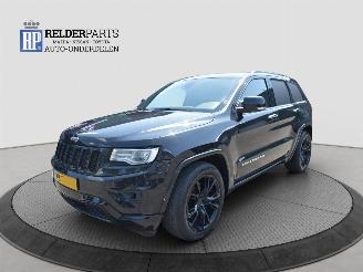 Damaged car Jeep Grand-cherokee 3.0 CRD  GRIJS KENTEKEN 2016/8