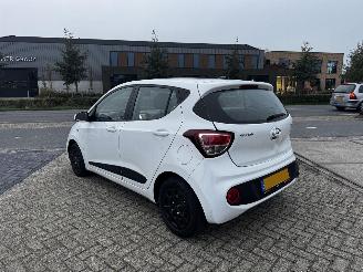 Hyundai I-10 1.0i cool navi picture 4