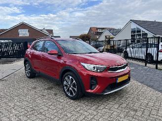 skadebil auto Kia Stonic 1.0 T-GDi ExecutiveLine AUTOMAAT !! 2020/8