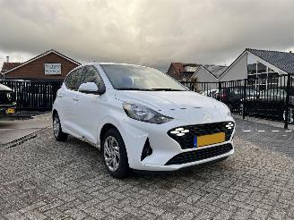 krockskadad bil auto Hyundai I-10 1.0 Comfort 28.127 KM!! 2024/8