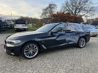 BMW 5-serie 5-serie Touring -  530e xDrive High Executive picture 4