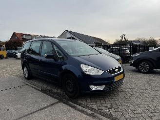 Unfallwagen Peugeot 208 1.2 VTi Active 2013/1