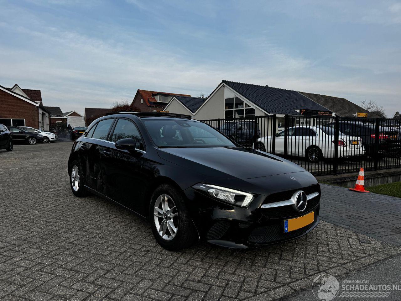 Mercedes A-klasse 180 Business Solution Pano