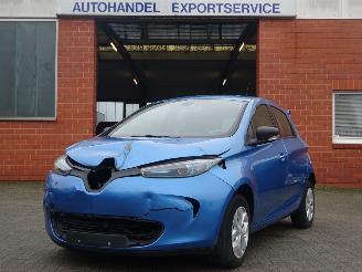 Damaged car Renault Zoé 40 Life Easy 41Kwh Elektro, Airco, Navi, Cruise control 2019/5