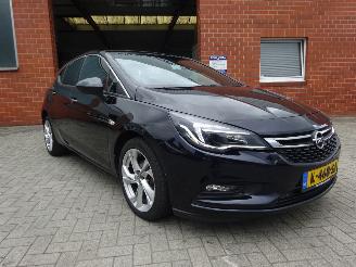 Opel Astra K Dynamic 1.4i Turbo 110kw Automaat picture 2
