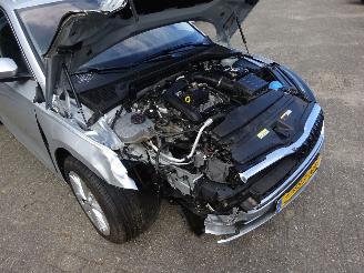 Skoda Octavia Combi 1.0 e-TSI Business Edition Plus picture 18