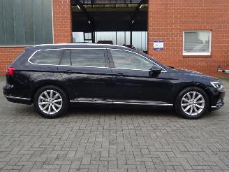 Volkswagen Passat Variant 1.6 TDI Highline, Panorama, Leer/alca, DAB+, Navi, 3 zone Airco picture 4