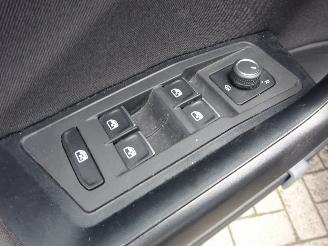 Volkswagen T-Roc Style 81kw TSI , Airco, Navi-MMS, Cruise picture 20