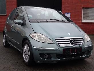 Mercedes A-klasse A 170 Elegance, Airco, Stoelverw., El pakket, Trekhaak picture 3