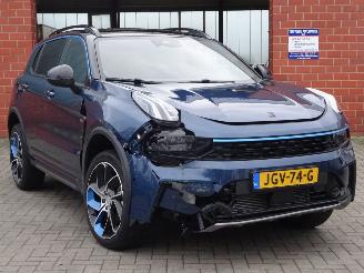 Lynk & Co 01 132 kw Plug-in Hybride, Panorama, 3.354 km !! picture 3