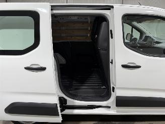 Peugeot Partner 1.2PureTech 81kW  Premium picture 30