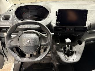 Peugeot Partner 1.2PureTech 81kW  Premium picture 35