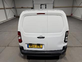Peugeot Partner 1.2PureTech 81kW  Premium picture 17