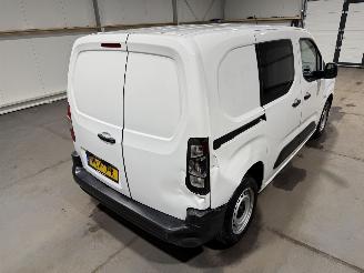 Peugeot Partner 1.2PureTech 81kW  Premium picture 18