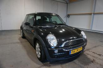 Mini Mini 1.6 66kW ONE SALT picture 3