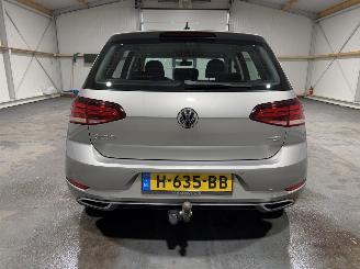 Volkswagen Golf 1.0TSI 63kW Navi Airco Trendline picture 7