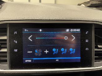 Peugeot 308 1.2 PureTech 81kW Blue Lease picture 32