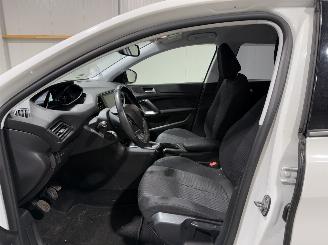 Peugeot 308 SW 1.2PureTech 96kW Blue Lease Executive picture 30