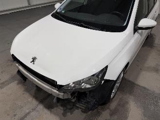 Peugeot 308 SW 1.2PureTech 96kW Blue Lease Executive picture 21