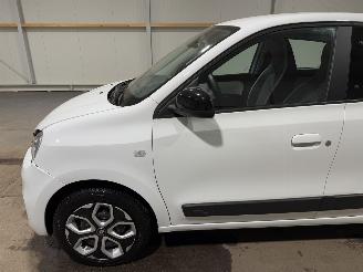 Renault Twingo R80 22kWh  E-Tech 60kW Equilibre  Airco picture 13