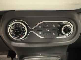 Renault Twingo R80 22kWh  E-Tech 60kW Equilibre  Airco picture 32