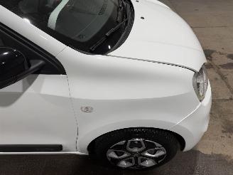 Renault Twingo R80 22kWh  E-Tech 60kW Equilibre  Airco picture 15