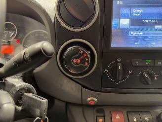 Peugeot Partner 1.6 BlueHDi 73kW Automaat Airco Premiére S&S  L1 picture 18