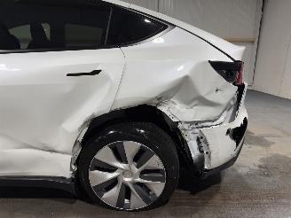 Tesla Model Y RWD 58kWh 175kW picture 17