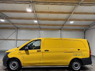 Mercedes eVito 66kWh 85kW Automaat Camera picture 8