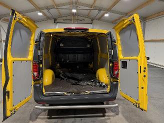 Mercedes eVito 66kWh 85kW Automaat Camera picture 40