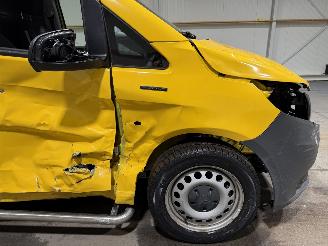 Mercedes eVito 66kWh 85kW Automaat Camera picture 18