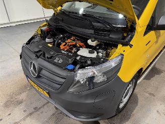 Mercedes eVito 66kWh 85kW Automaat Camera picture 27