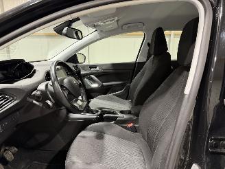 Peugeot 308 1.2 PureTech 81kW Active Clima picture 13