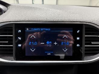Peugeot 308 1.2 PureTech 81kW Blue Lease Active picture 34