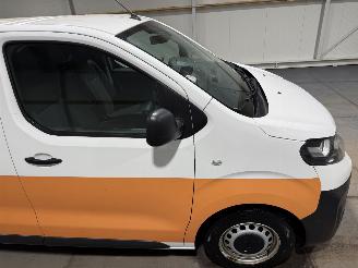 Opel Vivaro 2.0 CDTI 90kW Automaat Airco L2H1 Edition picture 19