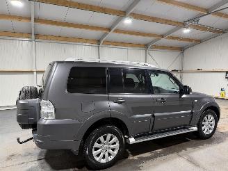 Mitsubishi Pajero 3.2 DI-D 147kW Automaat Leder 4X4 Instyle Side Window Van picture 5