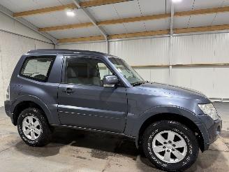 Mitsubishi Pajero 3.2 DI-D 125kW Automaat Airco Invite High Roof picture 2