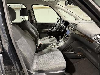 Ford Galaxy 2.3-16V 119kW 7Persoons Automaat Airco GHIA picture 37