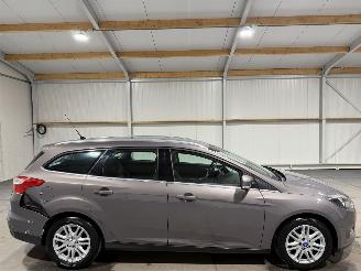 krockskadad bil auto Ford Focus 1.0EcoBoost 92kW Titanium 2012/10