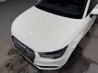 Audi A1 1.2TFSI 63kW Panoramadak S Edition picture 21