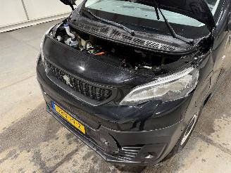 Peugeot e-Expert 50kWh 100kW Premium Navi Camera picture 27