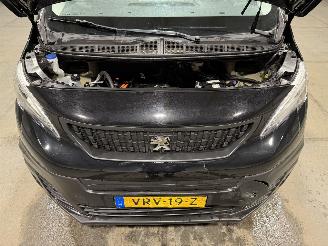 Peugeot e-Expert 50kWh 100kW Premium Navi Camera picture 26