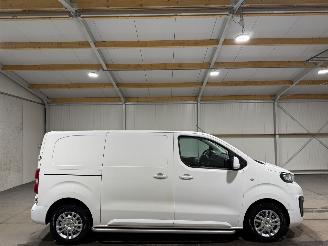 krockskadad bil bedrijf Peugeot Expert 2.0BlueHDI 90kW Premium Pack 2016/6