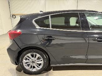 Ford Focus 1.0Ecoboost 92kW Hybrid Titanium picture 14