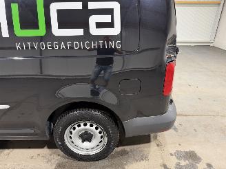 Volkswagen Caddy maxi 2.0TDI L2H1 BMT Trendline picture 17