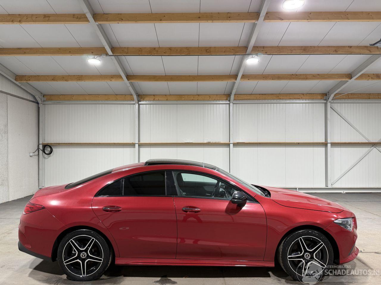 Mercedes Cla-klasse 200 120kW Automaat Business Solution AMG Panoramadak