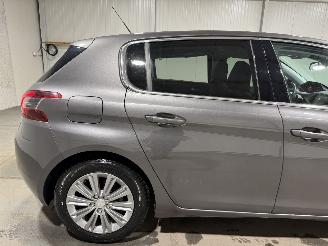 Peugeot 308 1.2PureTech 96kW Blue Lease Premium picture 14