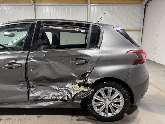 Peugeot 308 1.2PureTech 96kW Blue Lease Premium picture 13