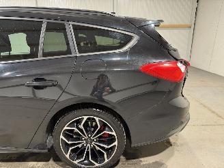 Ford Focus 1.0EcoBoost 92kW Hybrid ST line X Business picture 15