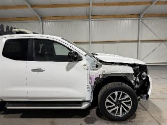 Nissan Navara 2.3dCi 120kW N-Connecta King Cab picture 14